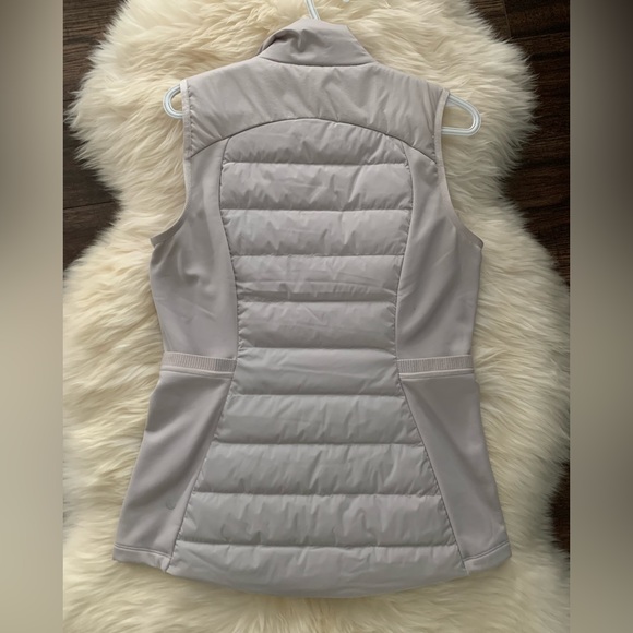 New Lululemon Down for it all vest  8 - Picture 4 of 6